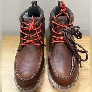 NWT Toms Hawthorne 2.0 size 8.5
